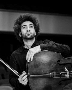 Josep Trescolí, cello © Grup Mixtour